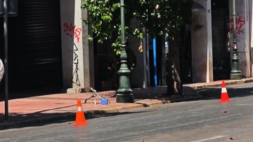 Ελεγχόμενη έκρηξη στο ύποπτο κουτί που εντοπίστηκε στην Φιλελλήνων, δείτε βίντεο