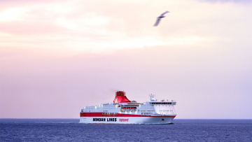 MINOAN LINES: Φοιτητικό ταξίδι με έως 50% έκπτωση, καμπίνα από 25€/άτομο, δωρεάν πρωινό και combo menus από 5€