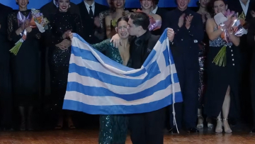 Με την ελληνική σημαία στην κορυφή του κόσμου: Παγκόσμια πρωταθλήτρια στο τάνγκο η Ναΐμα Γερασοπούλου με τον Αργεντινό παρτενέρ της