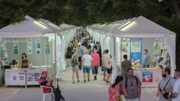 Ανάμεσα σε βιβλία και αναμνήσεις: Ξεκινάει η 54η Έκθεση Βιβλίου