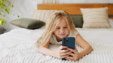 Social media: Γιατί τα παιδιά δυσκολεύονται τόσο πολύ να σταματήσουν το ατέλειωτο σκρολάρισμα
