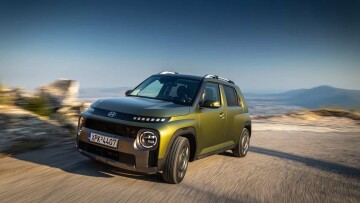 Δοκιμάζουμε το Hyundai Inster Cross Long Range - Πόσο κοστίζει στην Ελλάδα;