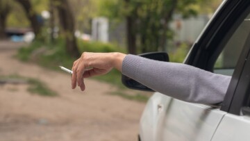 Πρόστιμο 1.500 ευρώ σε Τούρκο που πέταξε αναμμένο τσιγάρο από αυτοκίνητο σε δασική περιοχή στην Χίο