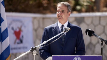 Μήνυμα Μητσοτάκη στην Τουρκία από το Καστελλόριζο: Δεν απειλούμε κανέναν, αλλά και δεν δεχόμαστε απειλές - Κίνητρα εγκατάστασης 5.000 ευρώ στο ακριτικό νησί

