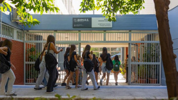Τα Δημόσια Ωνάσεια επεκτείνονται, πρεμιέρα για οκτώ νέα Γυμνάσια και Λύκεια