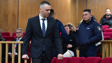 Δικηγόρος Κασιδιάρη: Ο πελάτης μου μιλάει ήδη με ανεξάρτητους βουλευτές από τους «Σπαρτιάτες» και τη «Νίκη»
