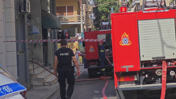 Υπό έλεγχο φωτιά που ξέσπασε σε διαμέρισμα στο Πεδίον του Άρεως