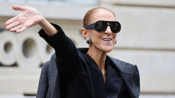 Celine Dion: Ο αυθόρμητος χορός της έξω από ξενοδοχείο στο Παρίσι
