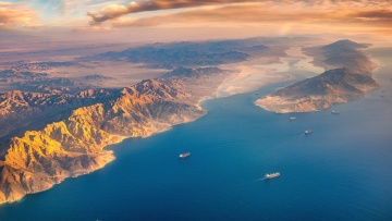 Αθήνα και Ρώμη στην πρώτη γραμμή του Bab el-Mandeb: Συναγερμός για την ασφάλεια της ναυσιπλοΐας