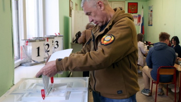 Περισσότερες από χίλιες κυβερνοεπιθέσεις με στόχο να προκληθούν προβλήματα στις εκλογές, κατήγγειλε η Μόσχα