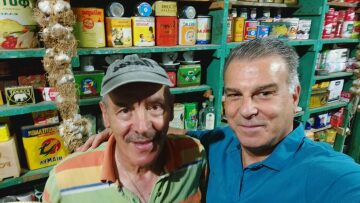«Το νησί της νιότης μου, των διαδρομών και των μικρών ανακαλύψεων»: Η Νάξος του δημοσιογράφου Νικόλα Βαφειάδη