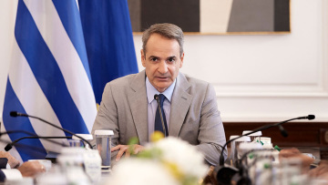 Τα «δύσκολα φεγγάρια» της κυβέρνησης: Ακρίβεια, ελληνοτουρκικά και ανατροπές στον δρόμο προς τις κάλπες