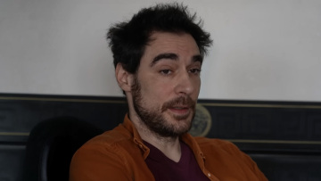 «Δεν έχω ζωή πια, δεν μπορώ να βγω από το σπίτι μου» - Ο ηθοποιός Αρνό Ντενίς υποβλήθηκε σε ευθανασία σε ηλικία 43 ετών