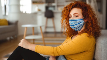 Ποιοι κινδύνευσαν περισσότερο από τον κορωνοϊό στην Ελλάδα; Ανάλυση σε 4,9 εκατομμύρια ασθενείς δίνει απαντήσεις