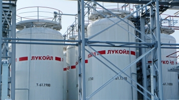 Το πρώην αφεντικό της Τσέλσι με τις ευλογίες του Τραμπ σχεδιάζει να αποκτήσει τα περιουσιακά στοιχεία της ρωσικής πετρελαϊκής Lukoil 