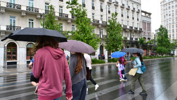 Έκτακτο δελτίο επιδείνωσης καιρού από το βράδυ και μέχρι την Κυριακή: Ποιες περιοχές θα επηρεαστούν από βροχές και καταιγίδες