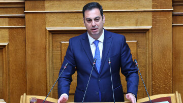 «Όποιος δεν αντέχει να δίνει 10 ευρώ την ημέρα για βενζίνη, χρησιμοποιεί μέσα μεταφοράς» είπε ο βουλευτής της ΝΔ Κουλκουδίνας και προκάλεσε αντιδράσεις