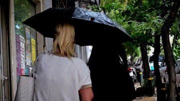 Έκτακτο δελτίο επιδείνωσης καιρού από το βράδυ και μέχρι την Κυριακή: Ποιες περιοχές θα επηρεαστούν από βροχές και καταιγίδες