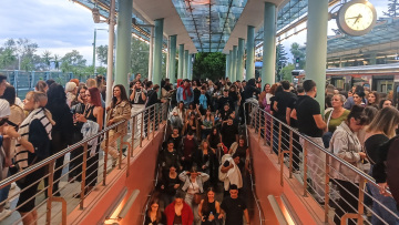 Κίνηση στους δρόμους γύρω από το ΟΑΚΑ λίγο πριν την έναρξη της συναυλίας της Άννας Βίσση 