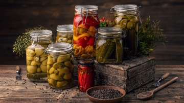 10 πράγματα που αγοράζουμε πάντα έτοιμα ενώ μπορούμε να τα φτιάξουμε στο σπίτι