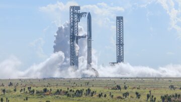 Η SpaceX έτοιμη να στείλει για πρώτη φορά σε τροχιά το γιγαντιαίο Starship, γιατί η πτήση είναι κρίσιμη για την επιστροφή στη Σελήνη