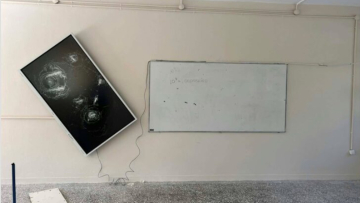Βανδάλισαν σχολείο στην Καλαμάτα λίγο μετά την ανακαίνισή του, μήνυση από τον Δήμο