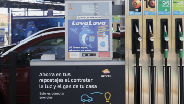 Ισπανία: Παρατείνονται τα μέτρα στήριξης, έκπτωση 20 λεπτά στα καύσιμα τον Οκτώβριο