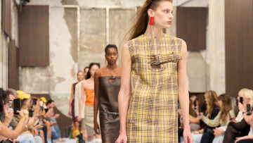 Tα ωραιότερα look από την Εβδομάδα Μόδας του Μιλάνου
