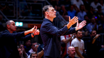 Μπαρτζώκας: «Ήταν δύσκολο το νικητήριο σουτ, αλλά ο Καρ εκτέλεσε αμαρκάριστος»