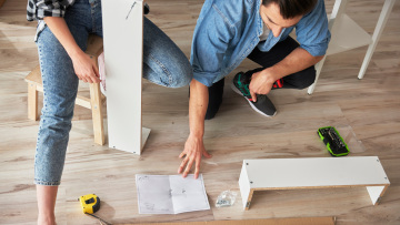 Μπορεί η AI να συναρμολογήσει ένα έπιπλο IKEA; Το απρόσμενο τεστ που έβαλε τα κορυφαία μοντέλα σε δοκιμασία
