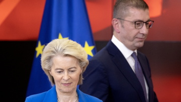 Σε αδιέξοδο η ευρωπαϊκή πορεία της Βόρειας Μακεδονίας: Ο Μίτσκοσκι ζήτησε παρέμβαση της ΕΕ, επιμένουν οι Βρυξέλλες στη συνταγματική αλλαγή