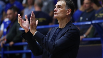 Μπαρτζώκας για το βαρύ πρόγραμμα του Ολυμπιακού: Μας φαντάζει το αυριανό ρεπό και το γεγονός ότι παίζουμε την Παρασκευή σαν να είμαστε διακοπές