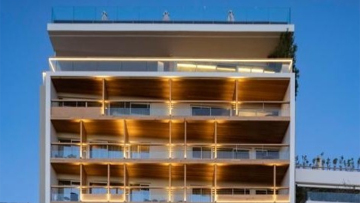 Στο Εφετείο τα πρόστιμα για το 5άστερο του ομίλου Ευμορφίδη στην Ακρόπολη, σε εκκρεμότητα η κατεδάφιση των 2 ορόφων