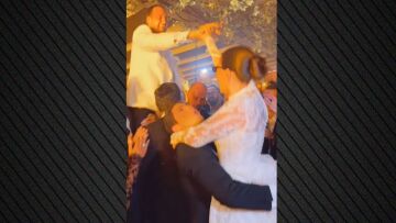 Το βίντεο από τη δεξίωση του γάμου της Νίκης Βρούτση: Χόρεψε ξέφρενα με τον σύζυγό της τις «Καμπάνες» του Αργυρού