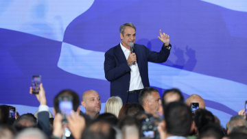 Μητσοτάκης στα γενέθλια της ΝΔ: Η Ελλάδα είναι σήμερα παράδειγμα προς μίμηση, δεν γυρίζει η χώρα πίσω υποκύπτοντας στην πλάνη κάποιων λαϊκιστών