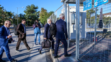Συνεχίζεται η δίκη για τα Τέμπη με τις καταθέσεις συγγενών των θυμάτων: «Γνώριζαν όλοι τα προβλήματα στον σιδηρόδρομο»
