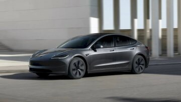 Η Tesla ανανεώνει το Model 3