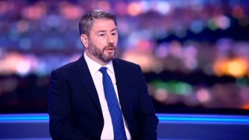 Να «κλειδώσει» τη δεύτερη θέση έως τα Χριστούγεννα θέλει το ΠΑΣΟΚ - Πίεση στη ΝΔ, 120 δόσεις και μεταγραφές