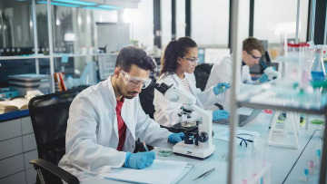 Τι ξέρουμε για την πνευμονική πανώλη; Πόσο κινδυνεύουμε από τον «Μαύρο Θάνατο»;