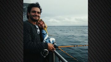 Η Μίλι Μπόμπι Μπράουν και ο Τζέικ Μπον Τζόβι ταξίδεψαν στην Ισλανδία: Το ζευγάρι ψάρεψε και επισκέφτηκε καταρράκτες