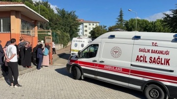 Μια 15χρονη μαχαίρωσε και τραυμάτισε οκτώ μαθήτριες σε γυμνάσιο της Κωνσταντινούπολης, σε σοβαρή κατάσταση οι τρεις