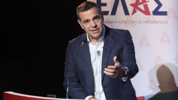 Ανεβάζει τους τόνους ο Τσίπρας, οργανωτικός πυρετός και νέες μεταγραφές ενόψει από την ΕΛΑΣ