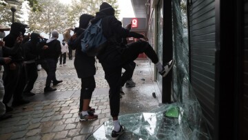 Απαγόρευση συναθροίσεων... άνω των τριών ατόμων στη Λιέγη του Βελγίου μετά τις επεισοδιακές διαδηλώσεις μαθητών
