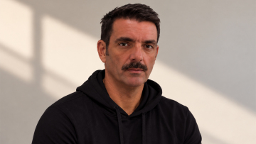 Chris Habachy (Charge Ventures): Δεν φοβάμαι τα ρομπότ, η σταδιακή παράδοση του ελέγχου είναι η παγίδα του AI