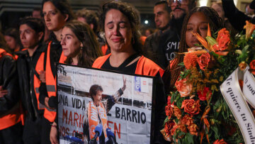 «Έγραψες ιστορία, θα συνεχίσουμε τον αγώνα σου»: 20.000 διαδηλωτές στους δρόμους της Μαδρίτης για τη Μαρικάρμεν, δείτε βίντεο