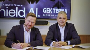 ΓΕΚ ΤΕΡΝΑ: Στρατηγική συμφωνία με την αμερικανική Shield AI για τα μη επανδρωμένα μαχητικά X-BAT