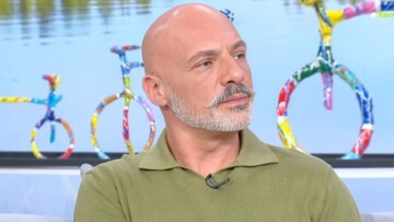 Νίκος Μουτσινάς: Δεν μπορεί να ασχολείται όλη η Ελλάδα με τη Βίσση και τον Καρβέλα