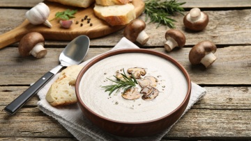 5 λαχταριστές σούπες που δίνουν γεύση και ζεστασιά στο φθινόπωρο
