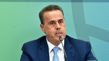 Παπασταύρου: Ευελιξία μέσω της ρήτρας διαφυγής για τη μείωση του ενεργειακού κόστους, στο επίκεντρο η διασύνδεση Ελλάδας - Κύπρου