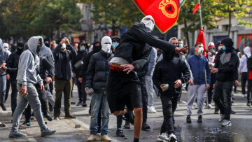 albaniaprotest67-hor
